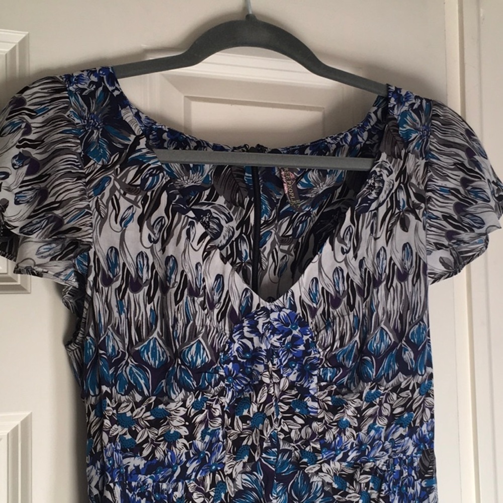 Free people flouncy short sleeved  mini dress - Picture 2 of 5